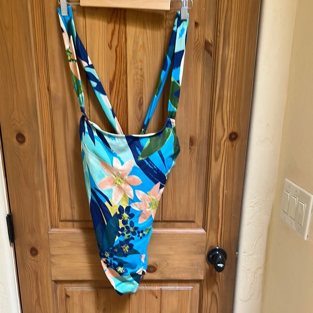 Floral One-Piece Miracle Swimsuit - Picture 3 of 8